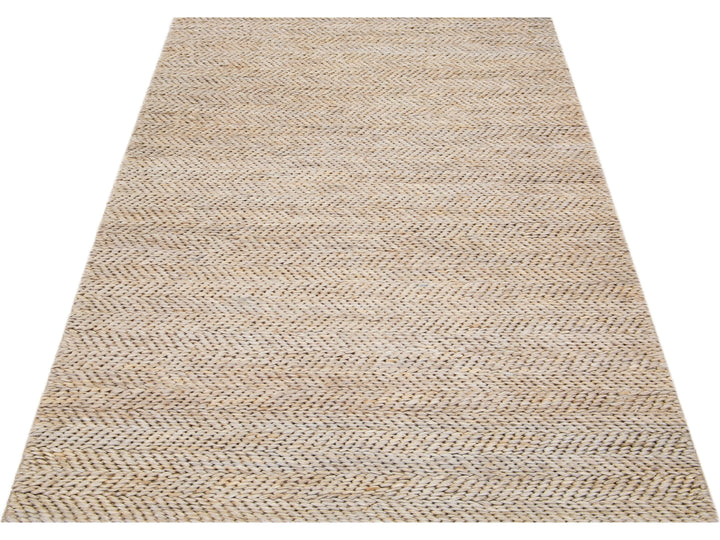 Modern Westport Collection Wool Custom Rug 5 X 8