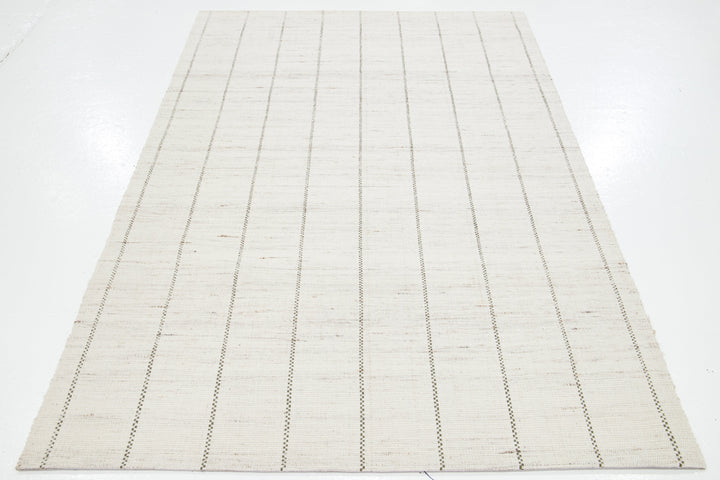 Modern Westport Collection Wool Rug 5 X 8