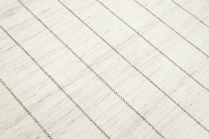 Modern Westport Collection Wool Rug 5 X 8