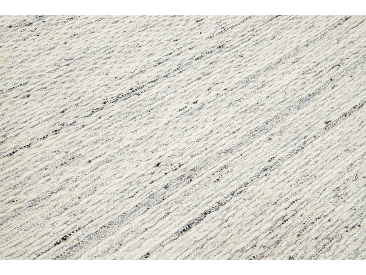 Modern Westport Collection Wool Rug 5 X 8