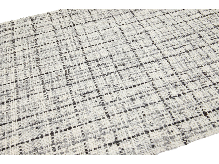 Modern Westport Collection Wool Rug 5 X 8