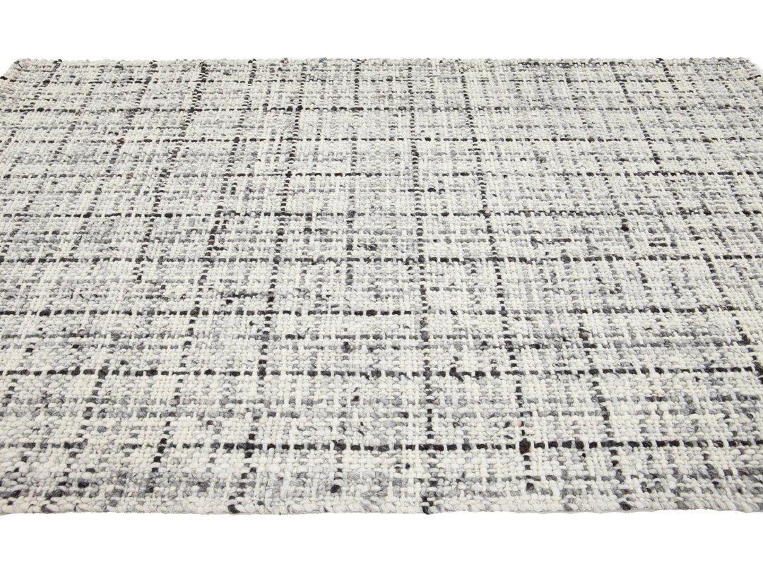 Modern Westport Collection Wool Rug 5 X 8