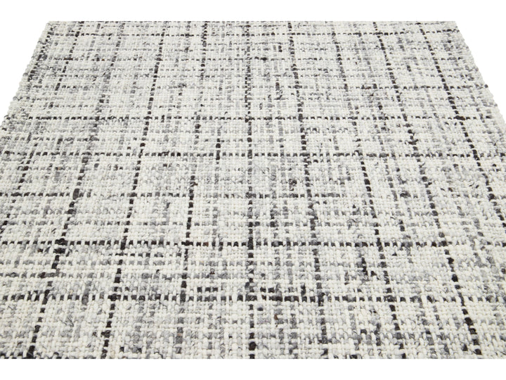 Modern Textured Wool Rug 5 X 8