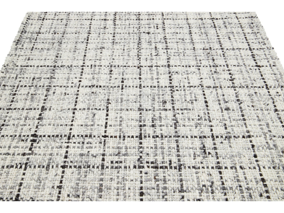 Modern Westport Collection Wool Rug 5 X 8