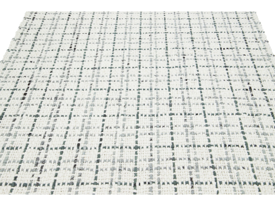 Modern Westport Collection Wool Rug 5 X 8