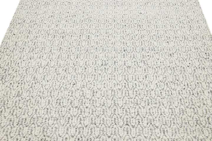 Modern Sasco Collection Wool Rug 5 X 8