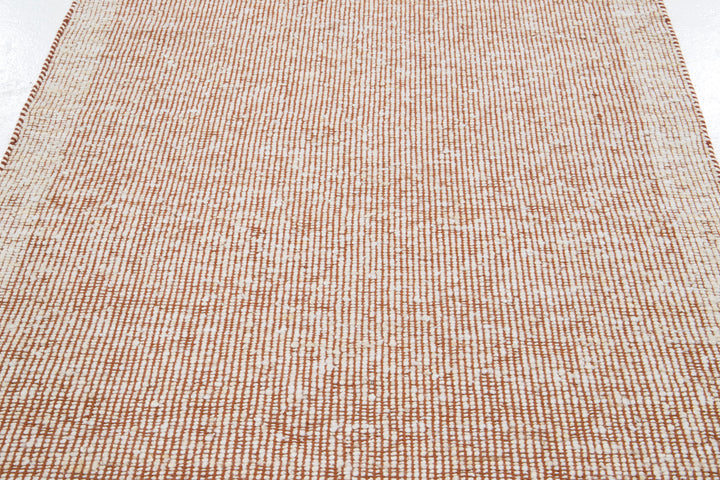 Modern Westport Collection Wool Rug 5 X 8