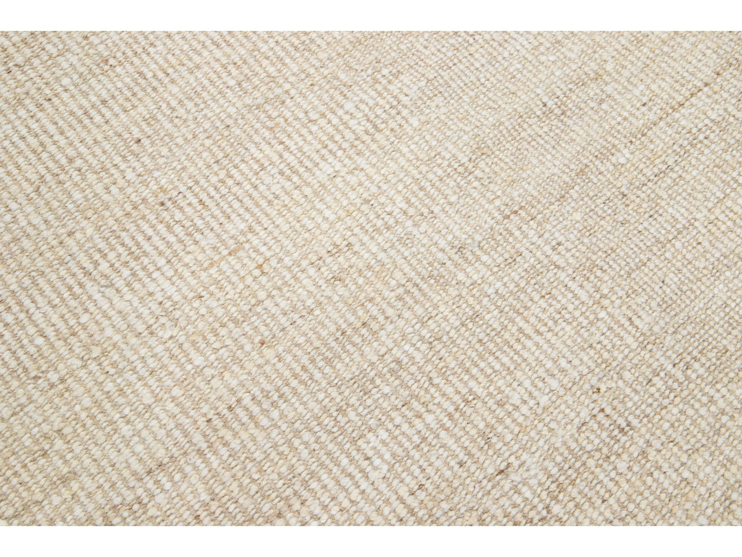 Modern Westport Collection Wool Rug 5 X 8