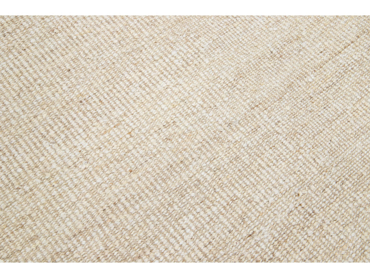 Modern Westport Collection Wool Rug 5 X 8