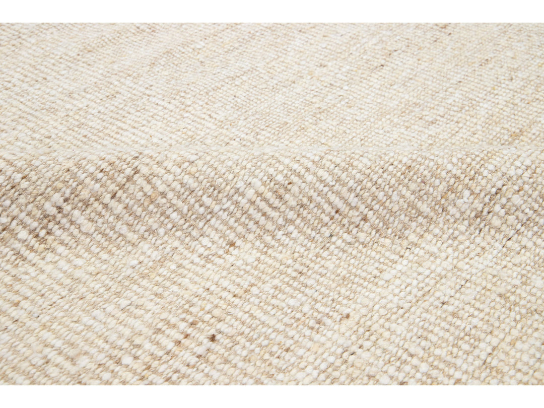 Modern Westport Collection Wool Rug 5 X 8