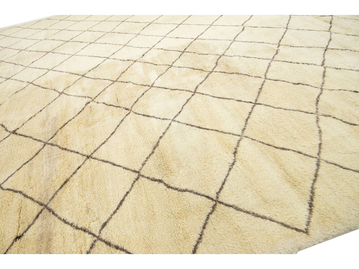 Modern Moroccan Wool Rug 14 X 21