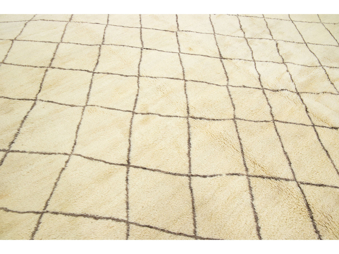 Modern Moroccan Wool Rug 14 X 21