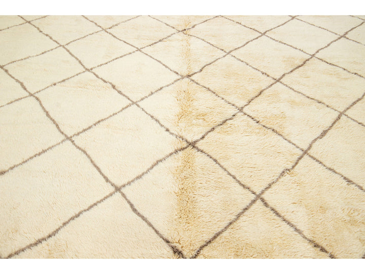 Modern Moroccan Wool Rug 11 X 17