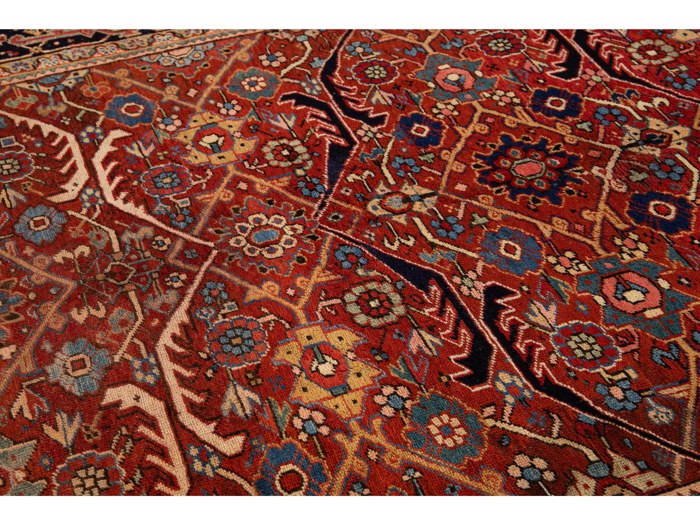 Antique Persian Serapi Wool Rug 8 x 11