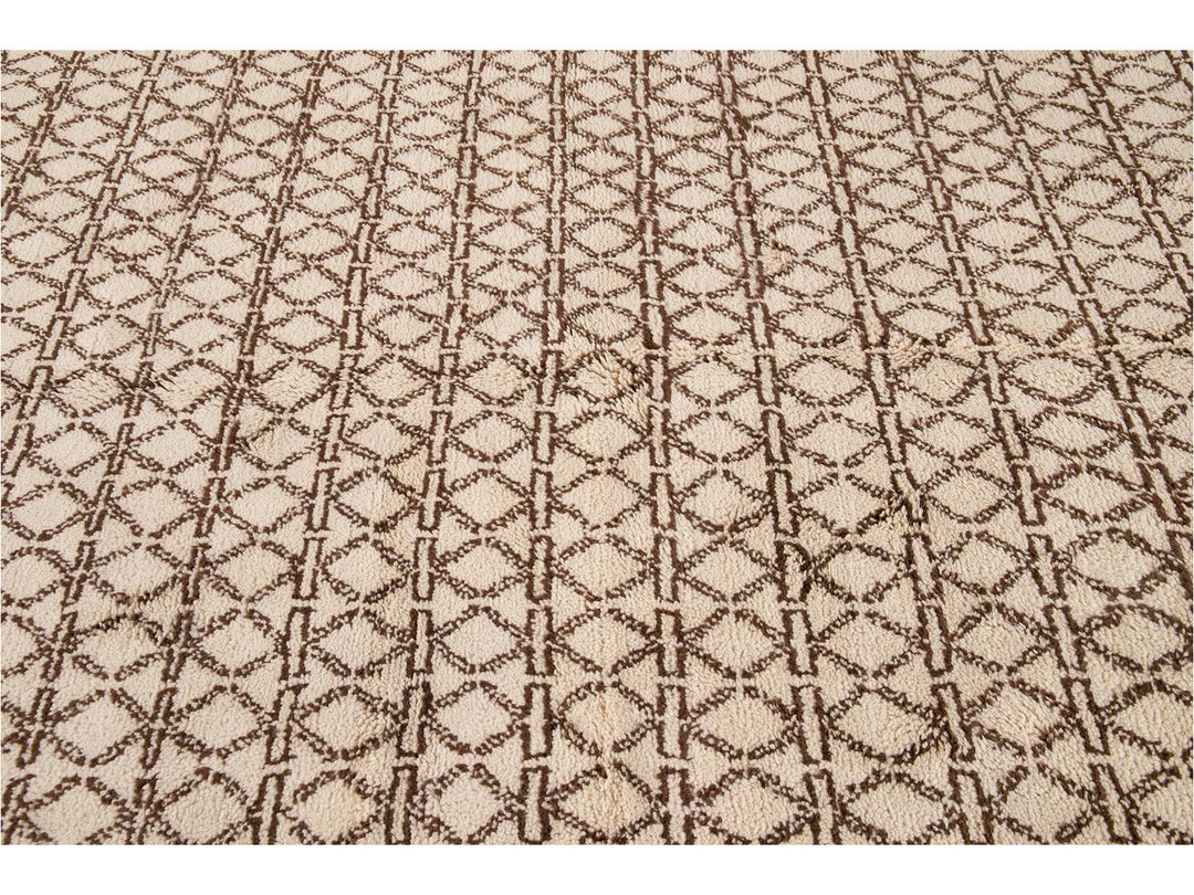 Modern Ivory Moroccan Tribal Wool Rug 6 X 8