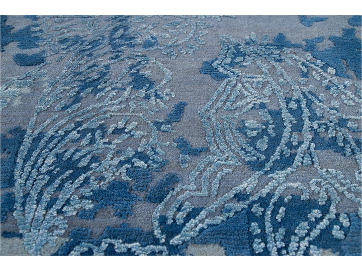 21st Century Modernn Wool and Silk Indian Rug 8 X 10
