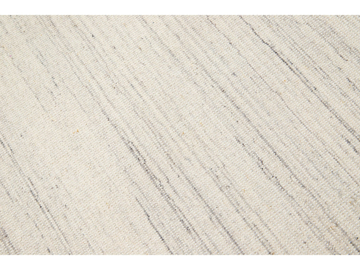 Modern Groove Collection Rug 6 x 9