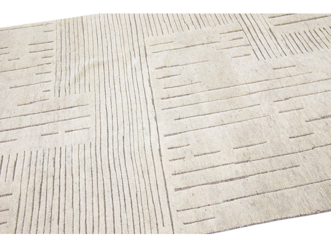 Modern Moroccan Wool Rug 5 X 8