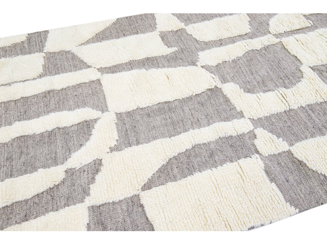 Modern Moroccan Wool Rug 5 X 8