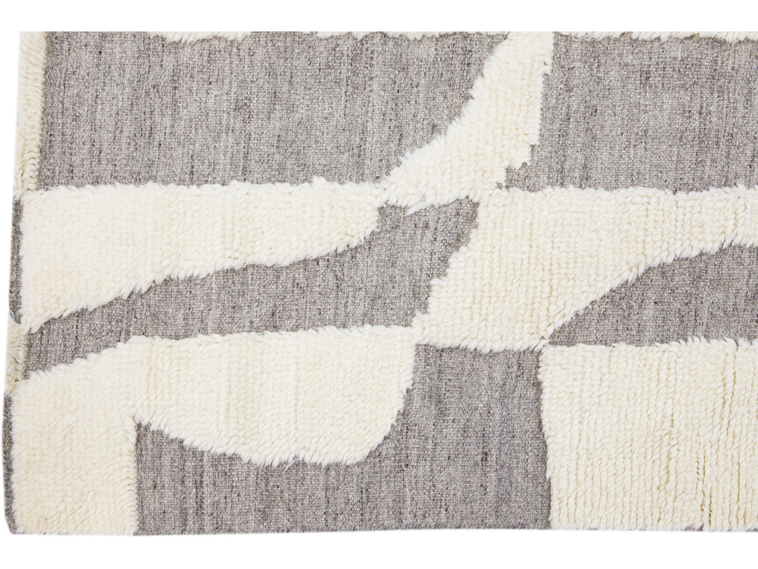 Modern Moroccan Wool Rug 5 X 8