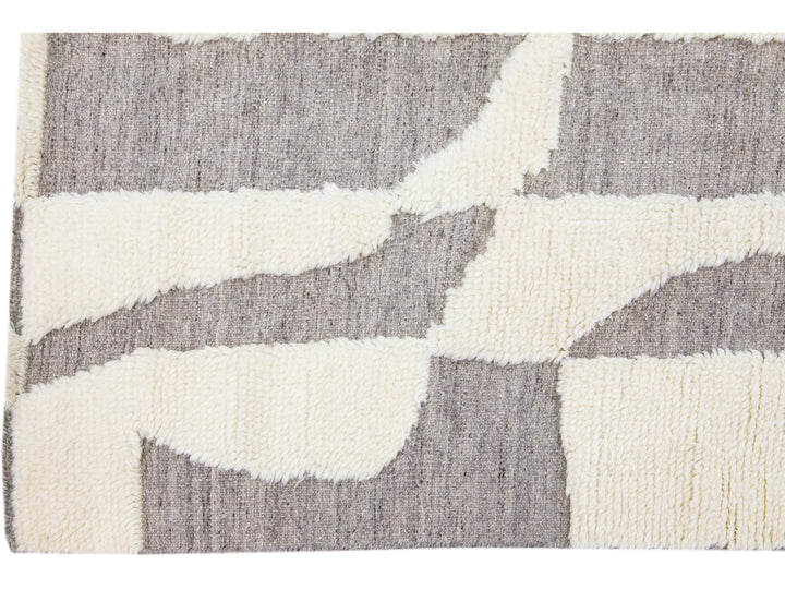 Modern Moroccan Wool Rug 5 X 8