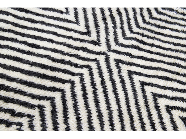 Modern Moroccan Wool Rug 5 X 8