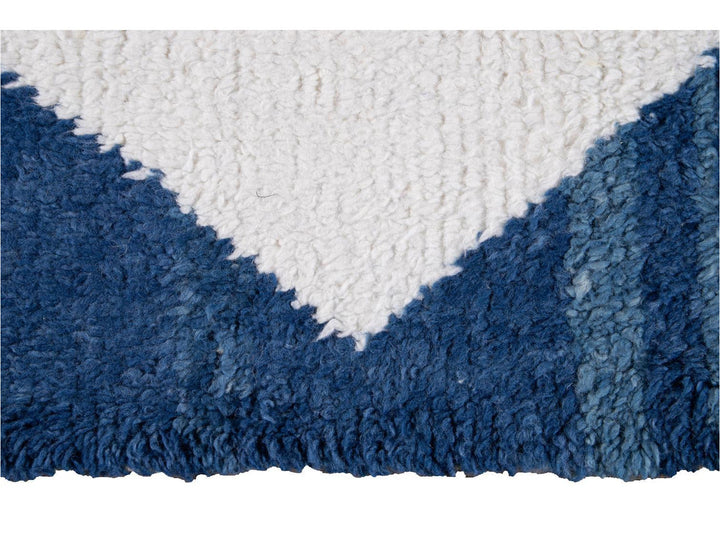 Modern Moroccan Wool Rug 10 X 10