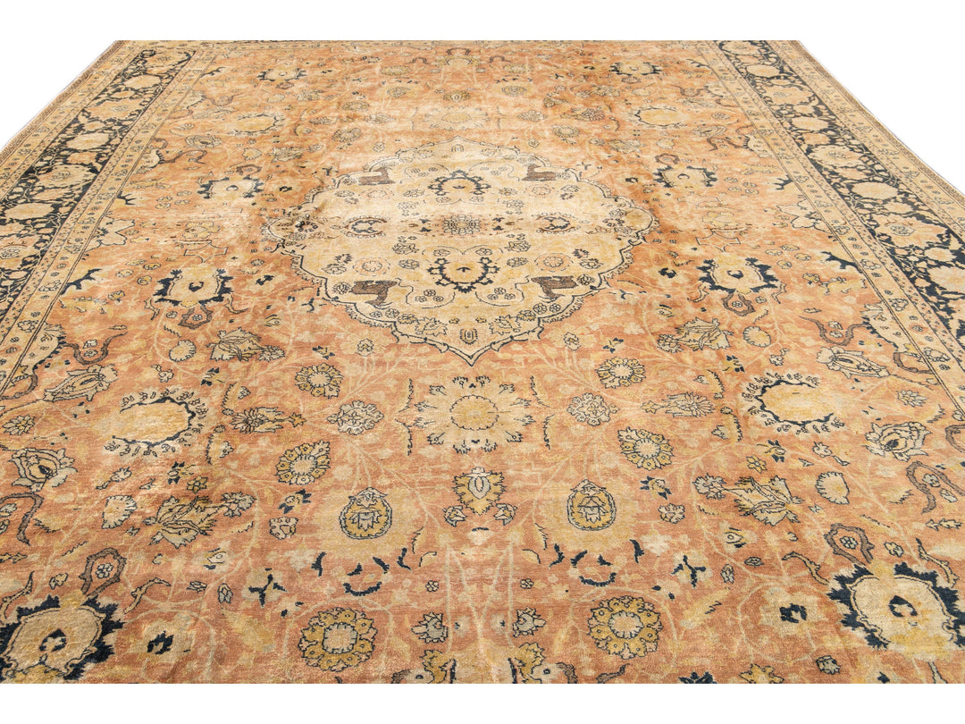 Antique Indian Agra Handmade Medallion Motif Peach Oversize Wool Rug