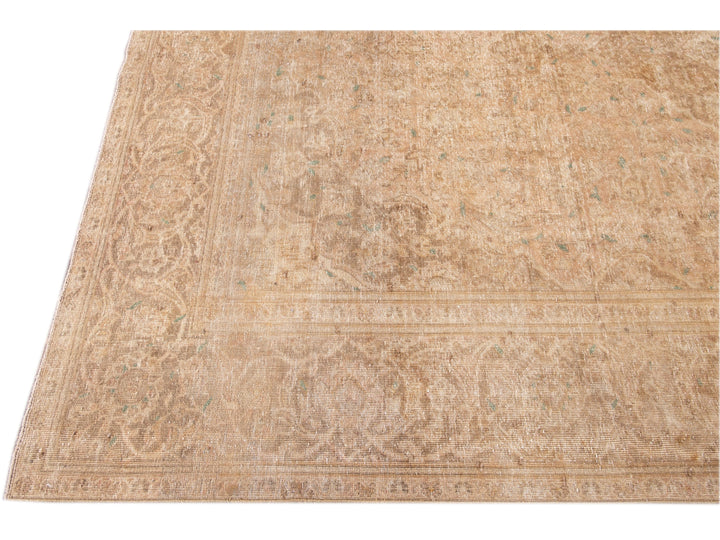 Vintage Shabby Chic Beige Handmade Medallion Wool Rug