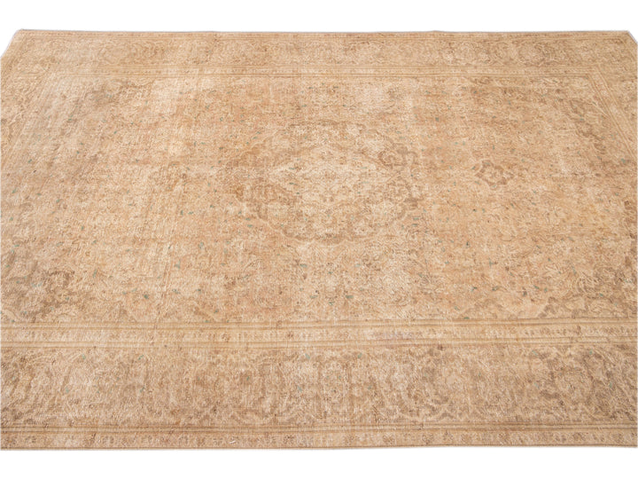 Vintage Shabby Chic Beige Handmade Medallion Wool Rug