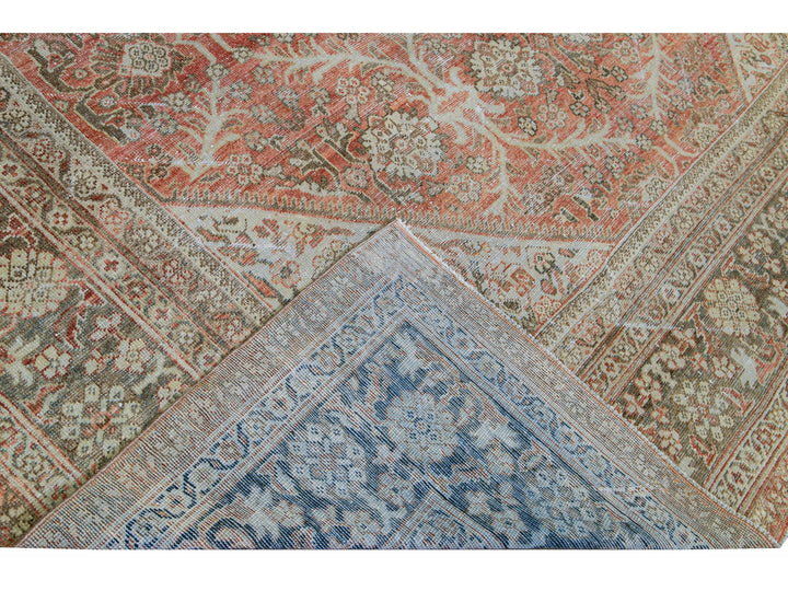 Red Antique Mahal Handmade Medallion Designed Wool Rug