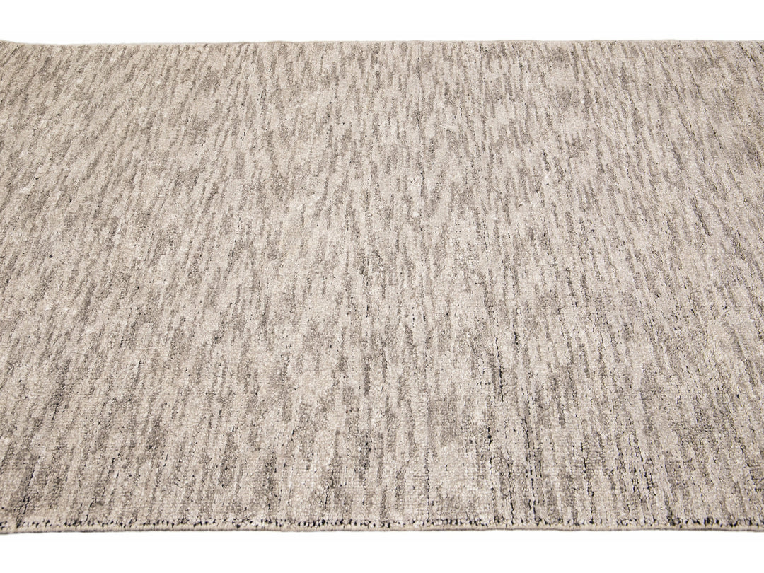 Modern Delino Handloom Gray Solid Wool Rug