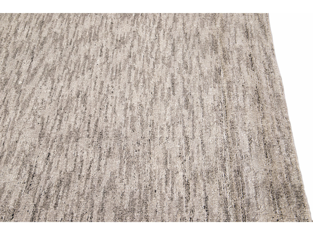 Modern Delino Handloom Gray Solid Wool Rug
