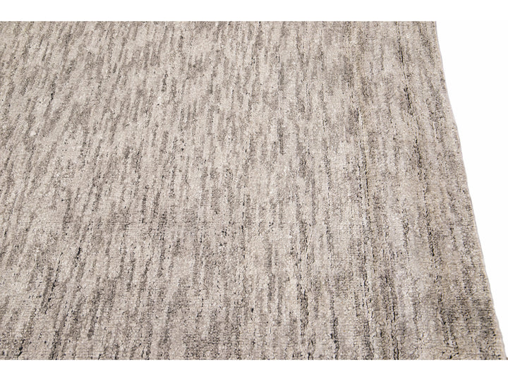 Modern Delino Handloom Gray Solid Wool Rug