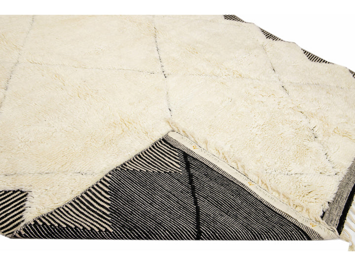 White Modern Moroccan Style Tribal Shag Wool Rug