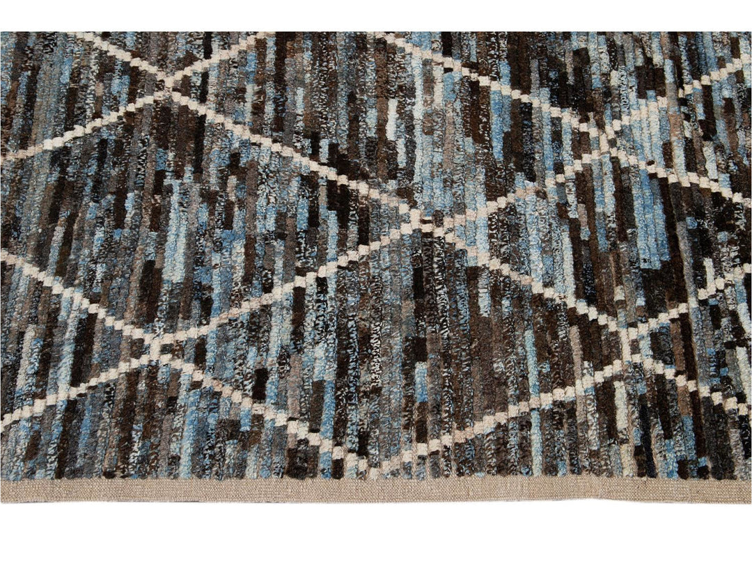 Modern Moroccan-Style Room Size Wool Rug 7 X 9
