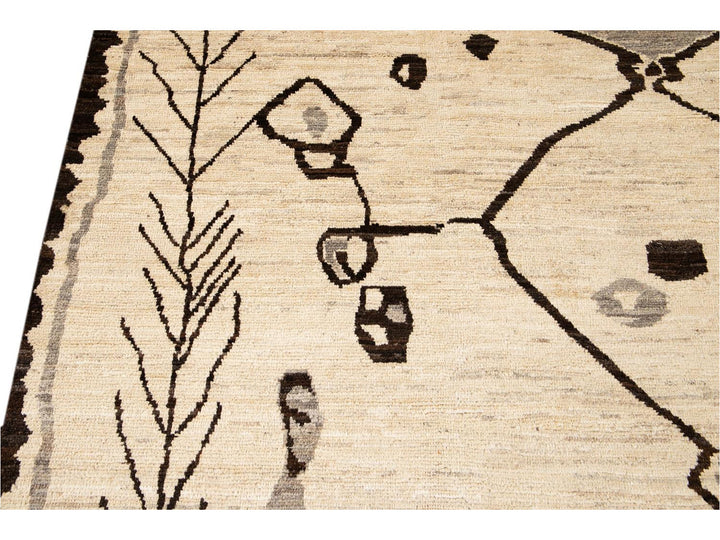 Modern Moroccan-Style Tribal Room size Wool Rug 8 X 10