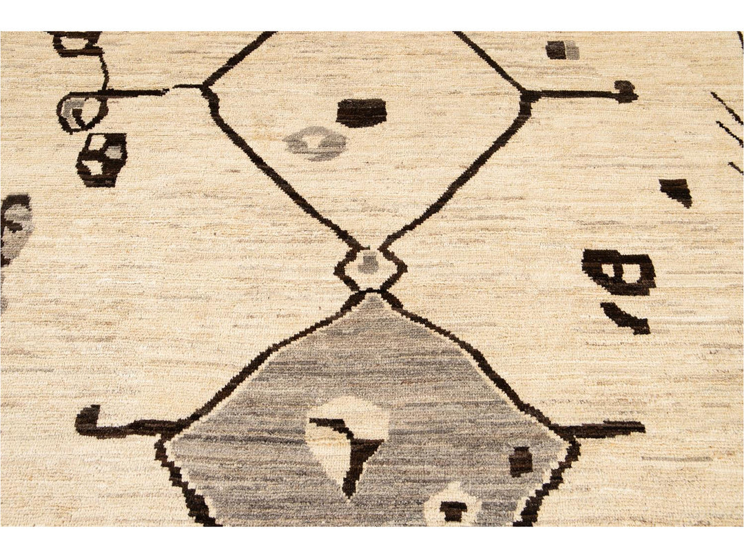 Modern Moroccan-Style Tribal Room size Wool Rug 8 X 10