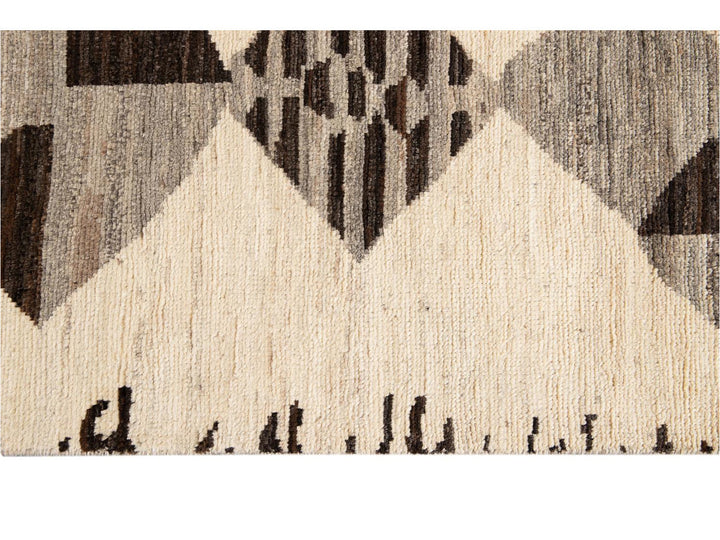 Modern Moroccan-Style Tribal Room size Wool Rug  8 X 10