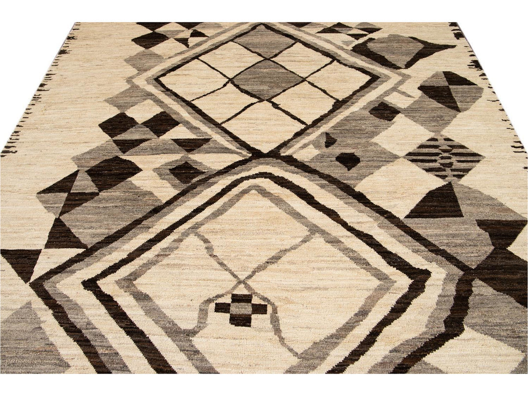 Modern Moroccan-Style Tribal Room size Wool Rug  8 X 10