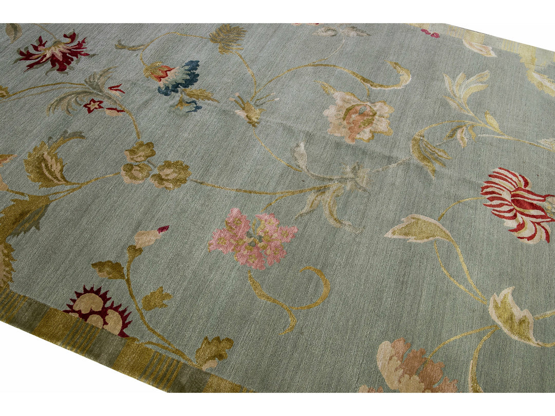 Modern Tibetan Handmade Lyndhurst Floral Pattern Gray Wool and Silk Rug