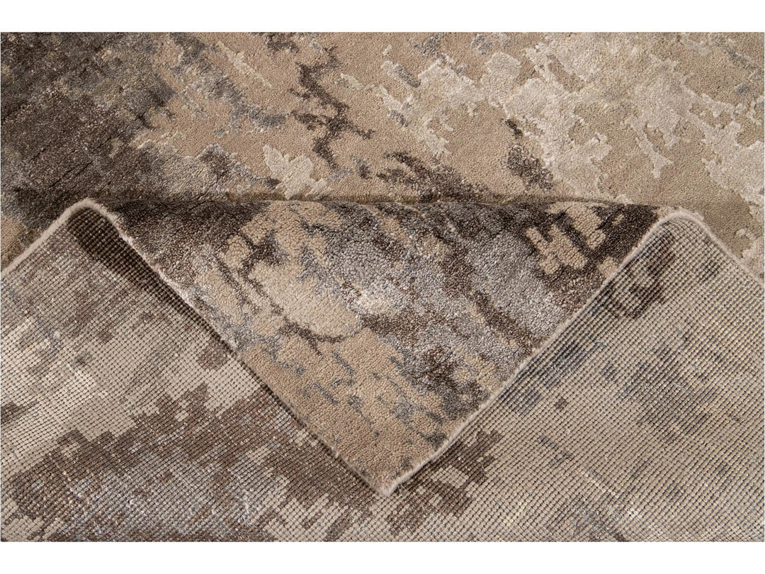 Modern Abstract Wool and Silk Rug 10 X 14