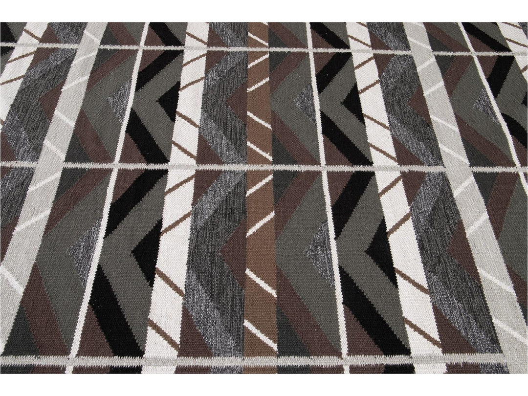 Modern Scandinavian-Style Wool Rug 9 X 12