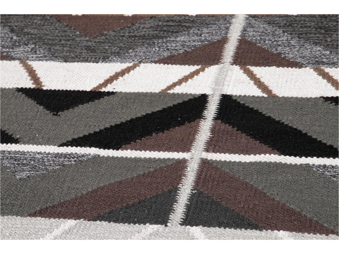 Modern Scandinavian-Style Wool Rug 9 X 12