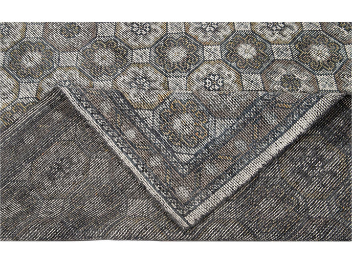 Contemporary Soumak Style Wool Rug