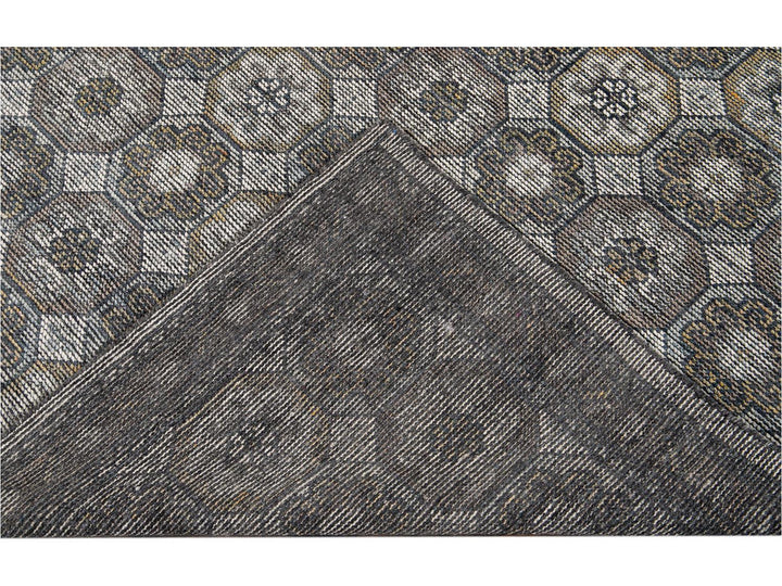 Contemporary Soumak Style Wool Rug