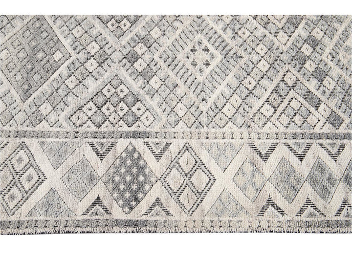 Modern Textured High Low Wool Rug 11 X14