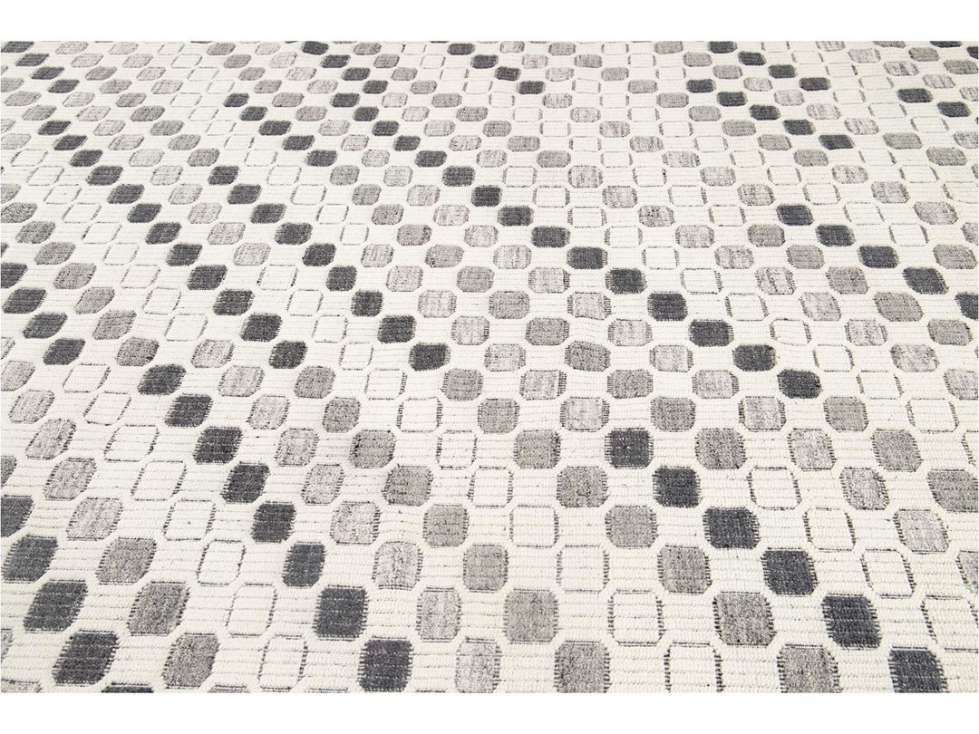 Contemporary Textured High Low Wool Rug 10 X 14