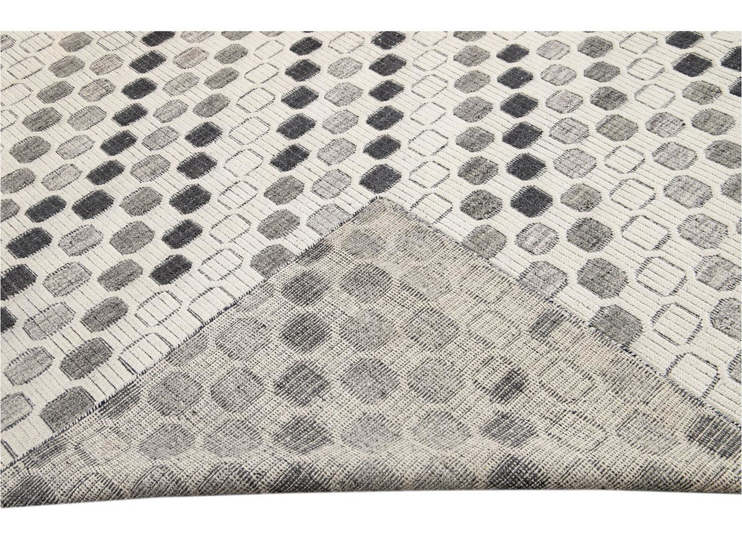 Contemporary Textured High Low Wool Rug 10 X 14