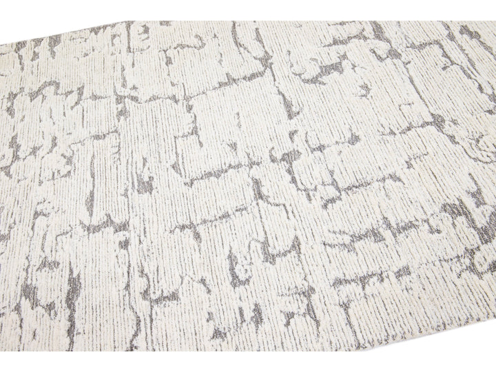 Modern Tufted Moroccan Wool Rug 5 X 7